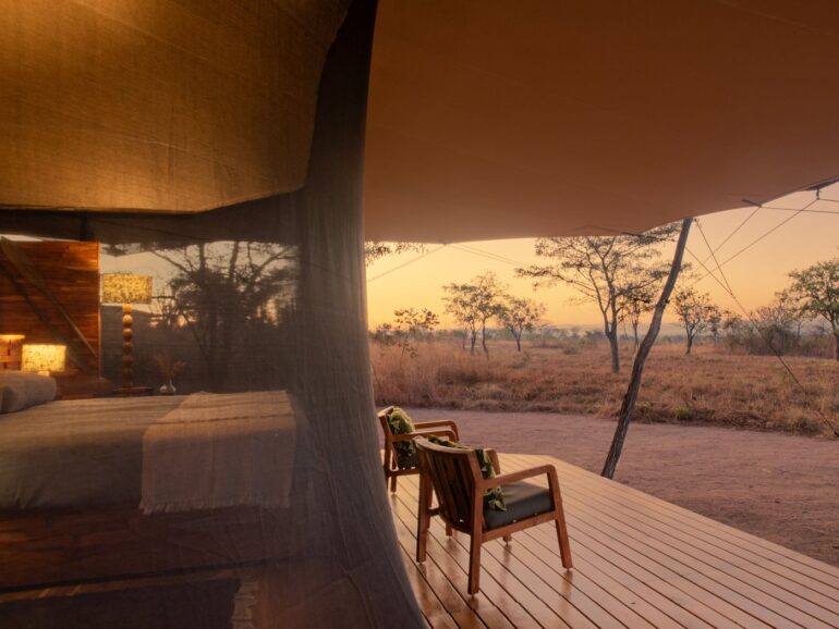 each guest tent has a 770x578